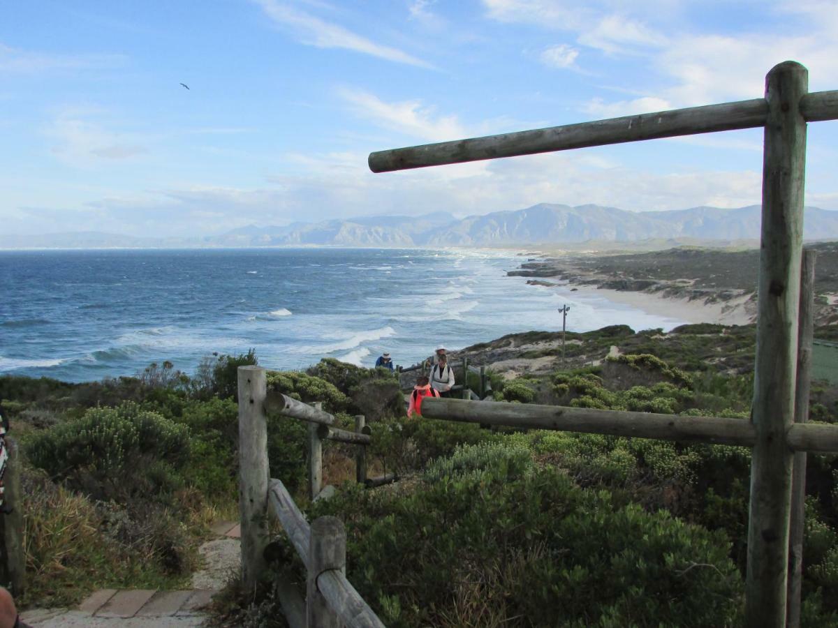 Whale Watch Accommodation De Kelders Buitenkant foto